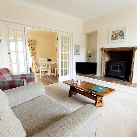 Fir Tree Cottage - Cosy 3 Bed Cottage In Penrhyn Bay With Beautiful Sea Views And Access To Snowdonia Rhôs-on-Sea Esterno foto