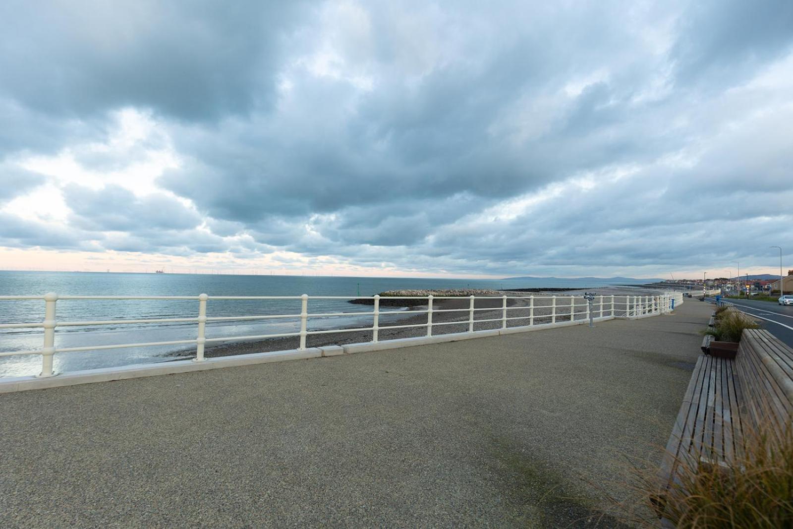 Fir Tree Cottage - Cosy 3 Bed Cottage In Penrhyn Bay With Beautiful Sea Views And Access To Snowdonia Rhôs-on-Sea Esterno foto